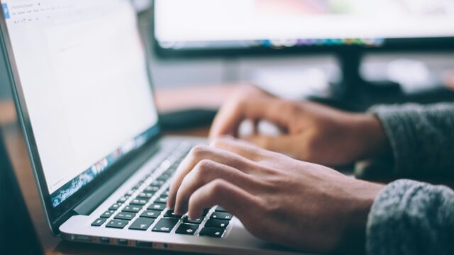 لوحة المفاتيح الميكانيكية أم التقليدية؟