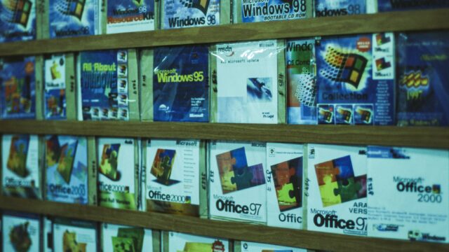 ما الفرق بين التحديث الأمني والترقية الكبيرة للنظام؟