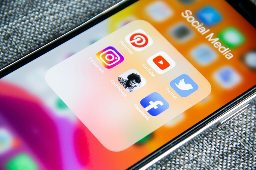 تنزيل نسخة من بياناتك الاجتماعية.. لماذا قد تحتاج إليها؟