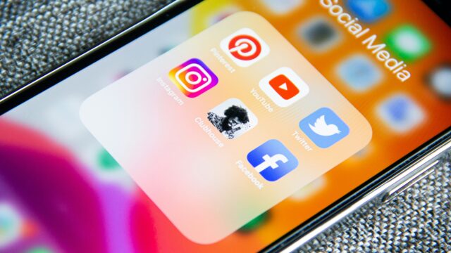 تنزيل نسخة من بياناتك الاجتماعية.. لماذا قد تحتاج إليها؟